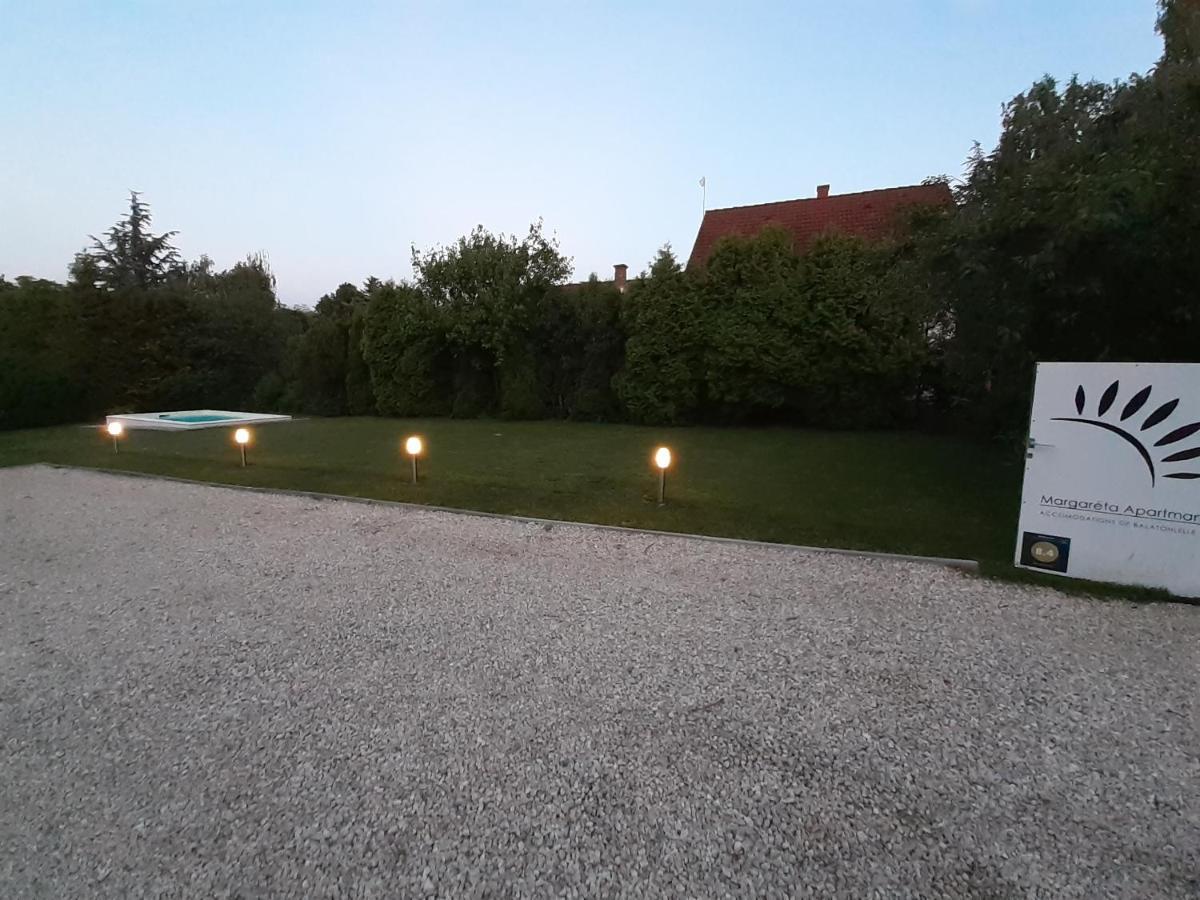 Margaréta Apartman - Balatonlelle Exterior foto